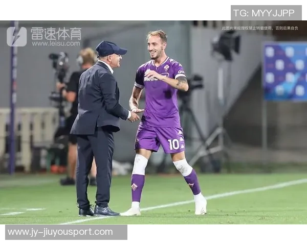 佛罗伦萨决定瓦诺利继续执教两场并启动管理层重组计划